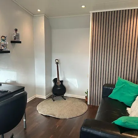 Modern Hjem Pa Tjensvoll Daire Stavanger